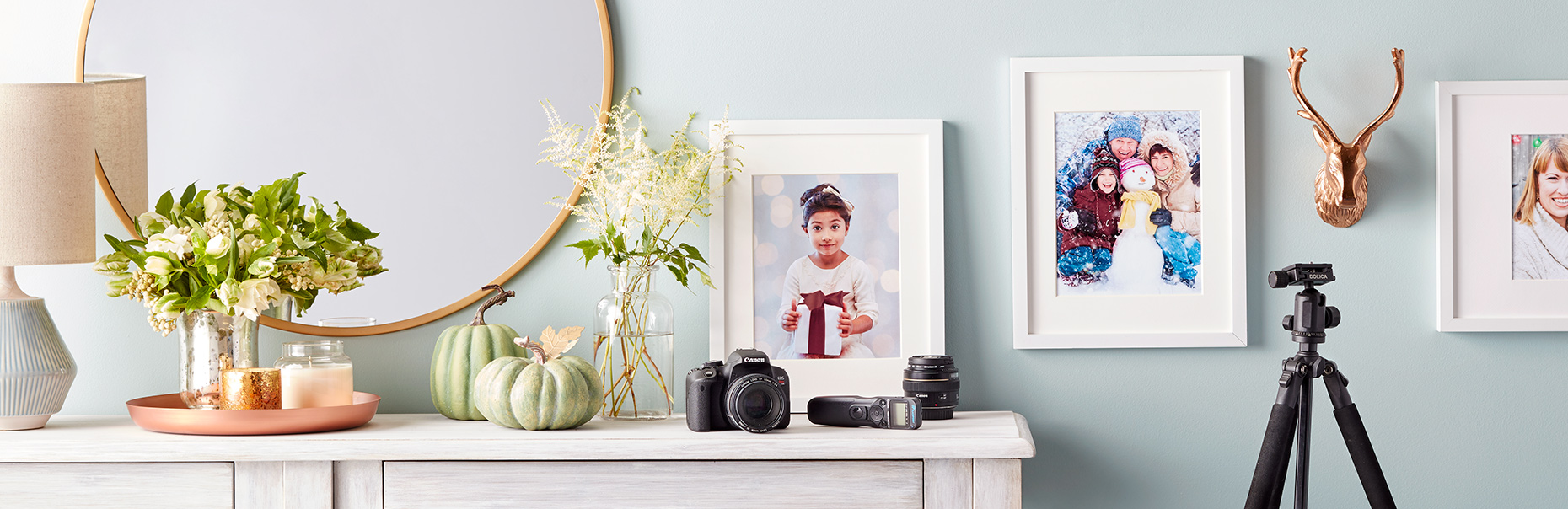 Week44_Primary_2048x512_Holiday_Essentials_Family_Photo_Cards_crp
